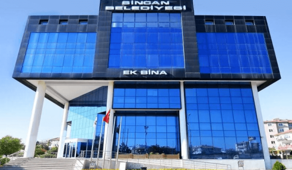 sincan-belediye-baskanlik-binasi